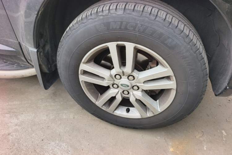 Used Land Rover Freelander 2 2013 2.0T Si4 SE Gasoline Edition Right Front Wheel Hub