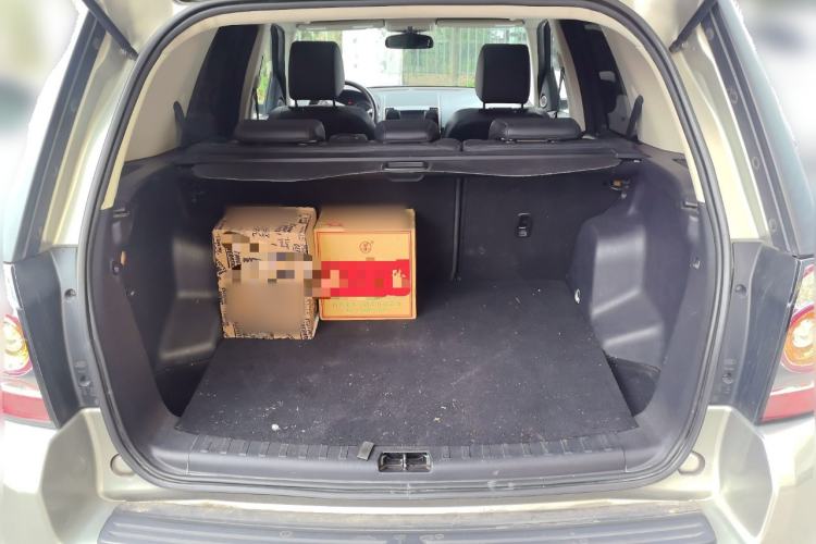 Used Land Rover Freelander 2 2013 2.2T SD4 SE Diesel Edition Trunk