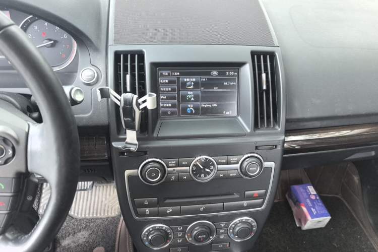 Used Land Rover Freelander 2 2013 2.0T Si4 SE Gasoline Edition Audio And AC Panel