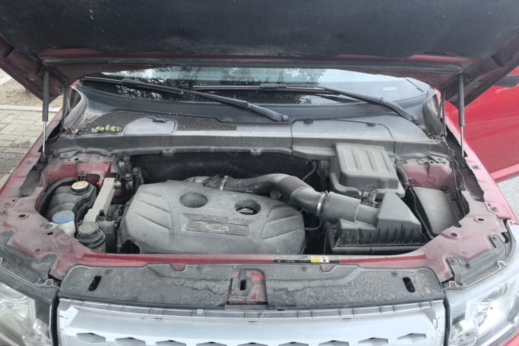 Used Land Rover Freelander 2 2013 2.0T Si4 SE Gasoline Edition Engine Bay
