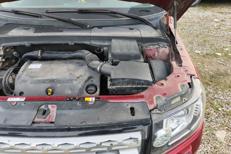 Used Land Rover Freelander 2 2013 2.2T SD4 SE Diesel Edition Engine Bay Left