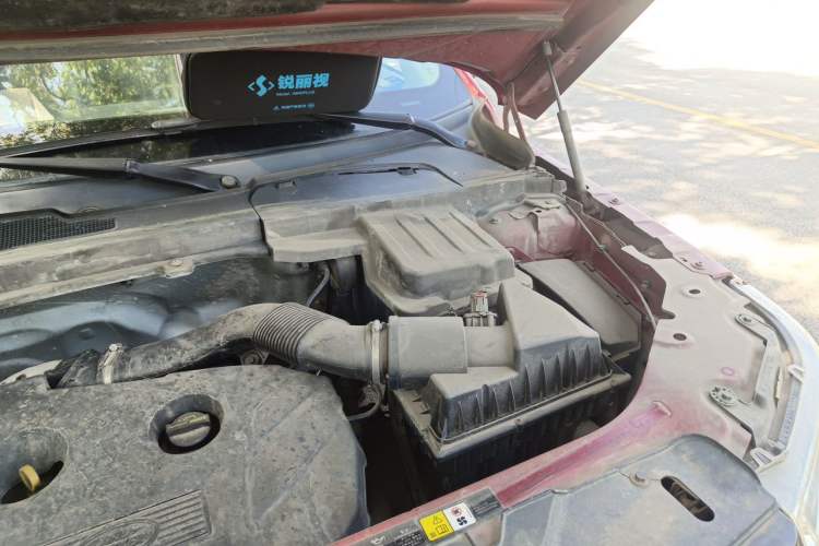 Used Land Rover Freelander 2 2013 2.0T Si4 SE Gasoline Edition Engine Bay Left