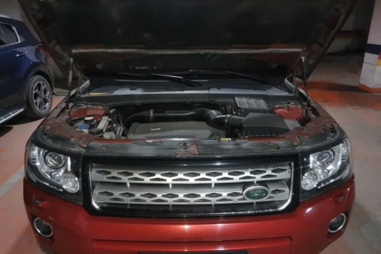 Used Land Rover Freelander 2 2013 2.2T SD4 SE Diesel Edition Engine Bay
