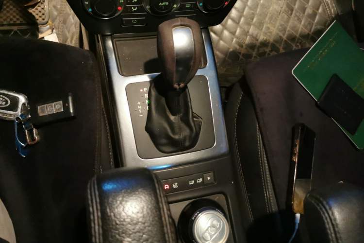 Used Land Rover Freelander 2 2013 2.2T SD4 SE Diesel Edition Gear Lever