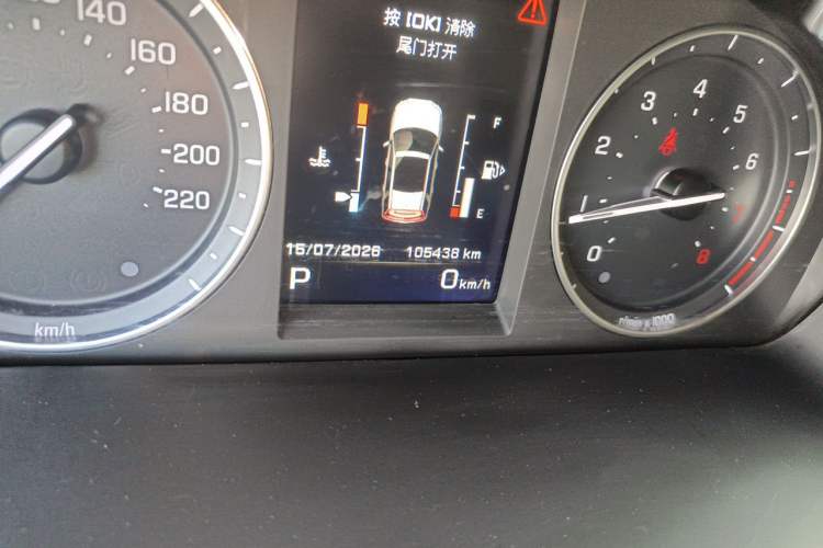 Used Land Rover Freelander 2 2013 2.0T Si4 SE Gasoline Edition Odometer Close Up