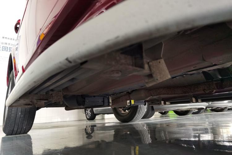 Used Land Rover Freelander 2 2013 2.0T Si4 SE Gasoline Edition Right Side Sill
