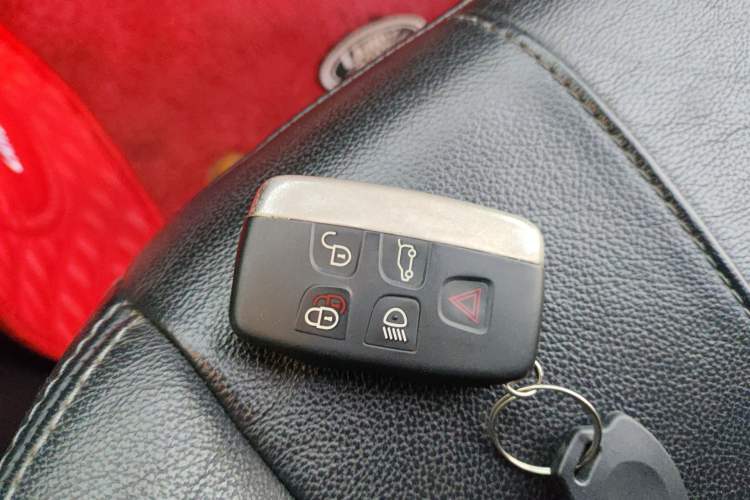 Used Land Rover Freelander 2 2013 2.2T SD4 SE Diesel Edition Vehicle Key