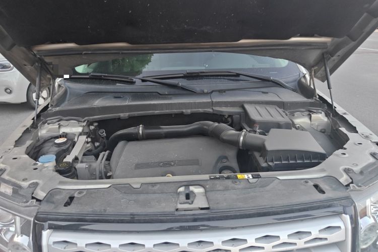 Used Land Rover Freelander 2 2013 2.2T SD4 SE Diesel Edition Engine Bay