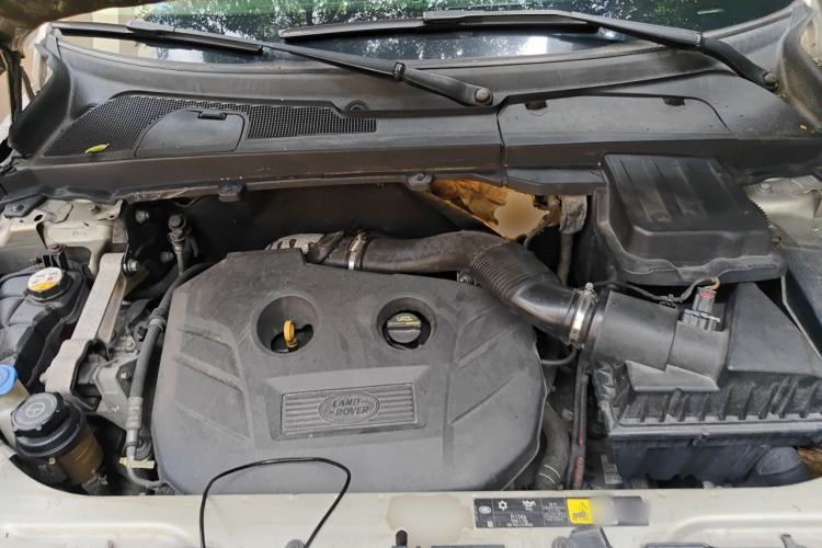 Used Land Rover Freelander 2 2013 2.0T Si4 SE Gasoline Edition Engine Bay