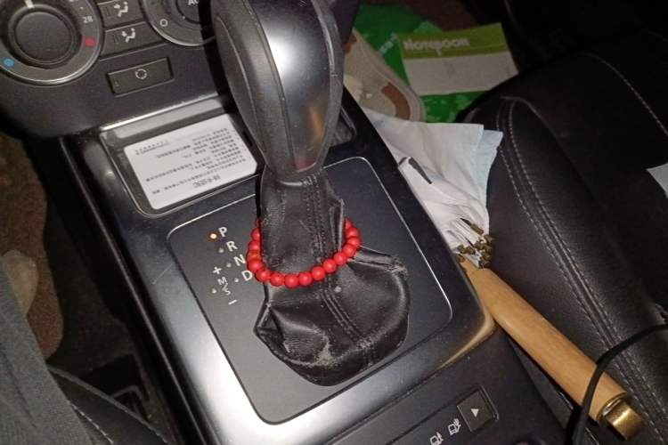 Used Land Rover Freelander 2 2013 2.2T SD4 SE Diesel Edition Gear Lever