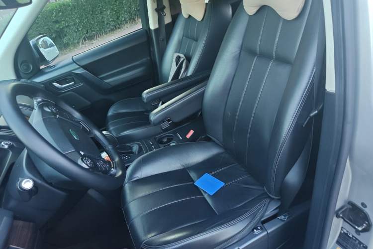 Used Land Rover Freelander 2 2013 2.2T SD4 SE Diesel Edition Left Front Seat