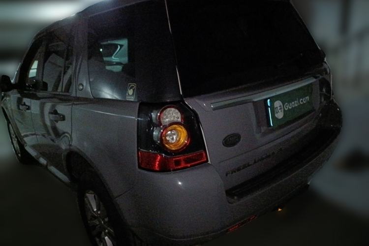 Used Land Rover Freelander 2 2013 2.2T SD4 SE Diesel Edition Rear Left 45 Deg