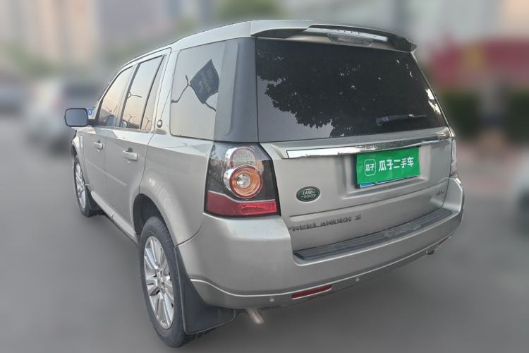 Used Land Rover Freelander 2 2013 2.2T SD4 SE Diesel Edition Rear Left 45 Deg