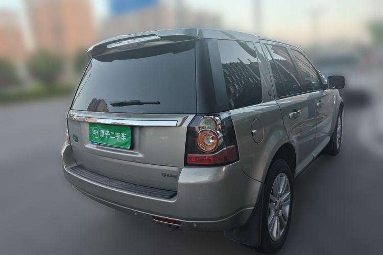 Used Land Rover Freelander 2 2013 2.2T SD4 SE Diesel Edition Rear Right 45 Deg