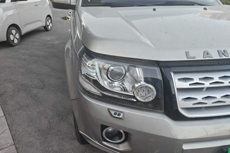 Used Land Rover Freelander 2 2013 2.2T SD4 SE Diesel Edition Right Front Headlight