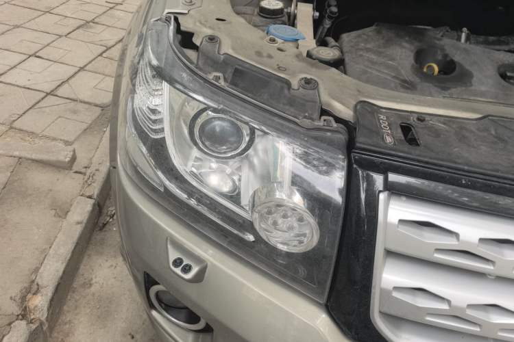 Used Land Rover Freelander 2 2013 2.0T Si4 SE Gasoline Edition Right Front Headlight