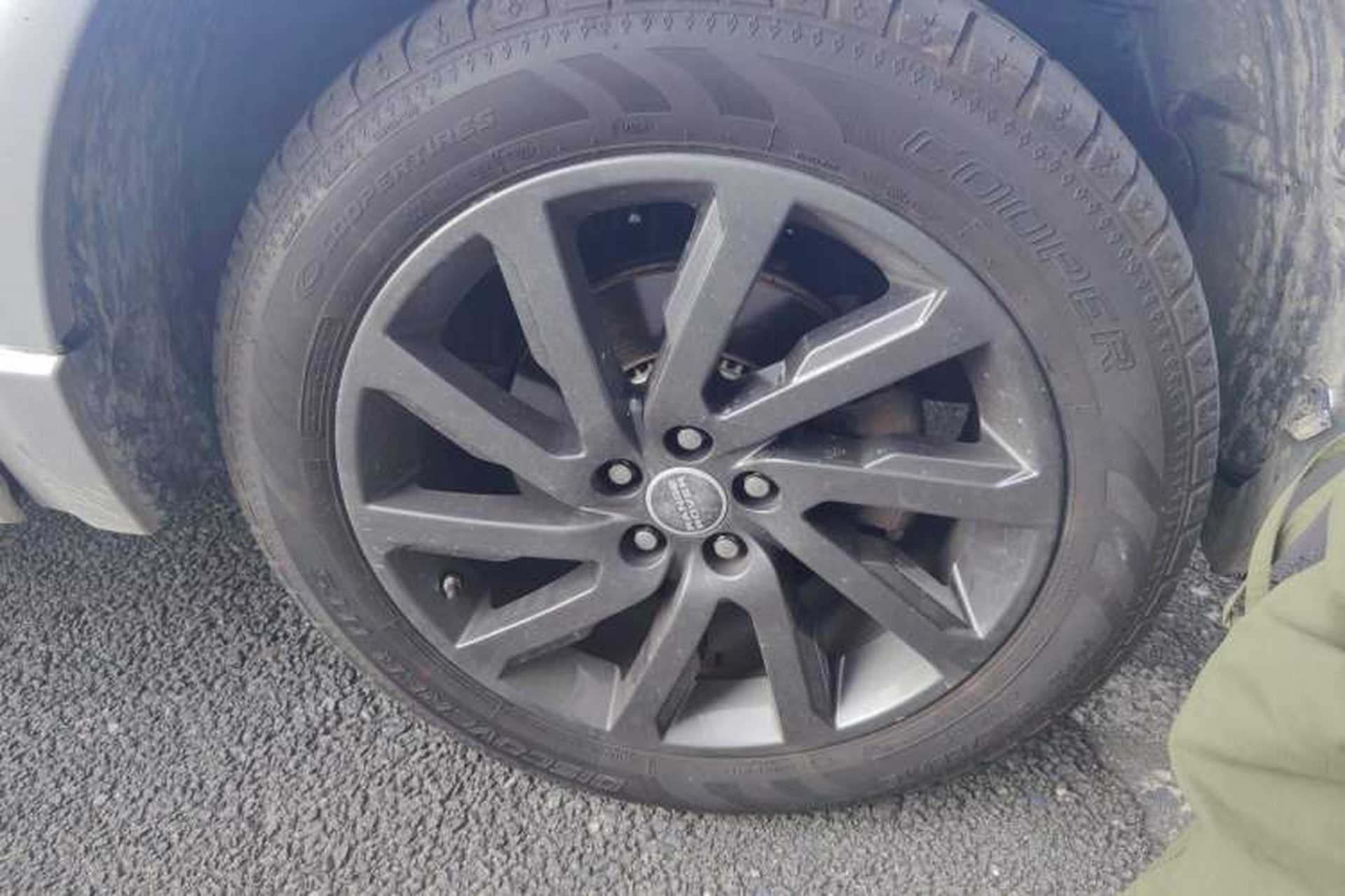 Used Land Rover Freelander 2 2013 2.0T Si4 HSE Gasoline Version Right Front Wheel Hub
