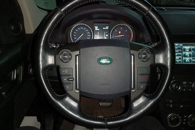 Used Land Rover Freelander 2 2013 2.2T SD4 SE Diesel Edition Steering Wheel