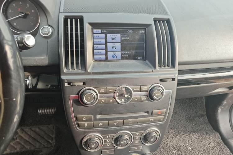 Used Land Rover Freelander 2 2013 2.0T Si4 HSE Gasoline Version Audio And AC Panel