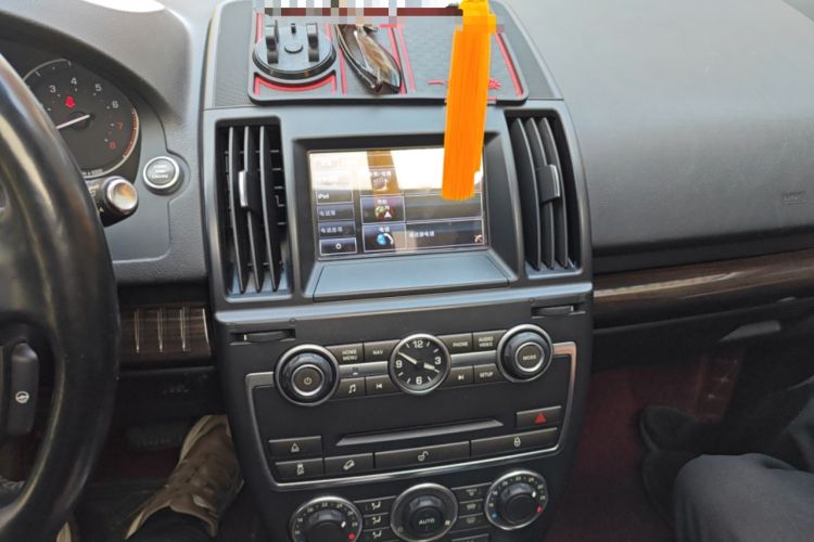 Used Land Rover Freelander 2 2013 2.0T Si4 SE Gasoline Edition Audio And AC Panel