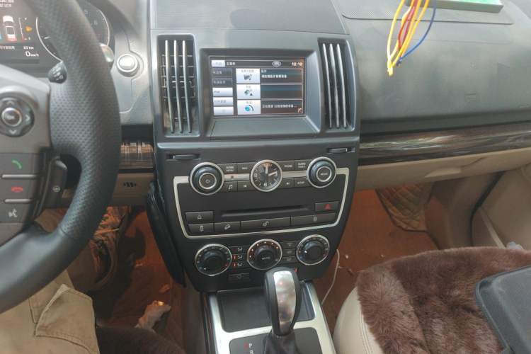 Used Land Rover Freelander 2 2013 2.0T Si4 SE Gasoline Edition Audio And AC Panel