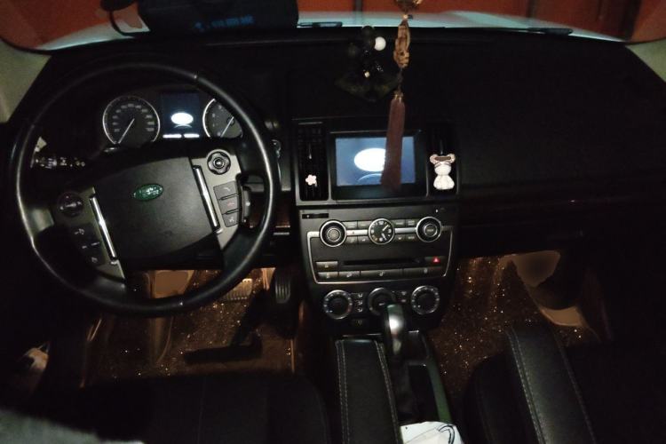 Used Land Rover Freelander 2 2013 2.0T Si4 SE Gasoline Edition Center Console