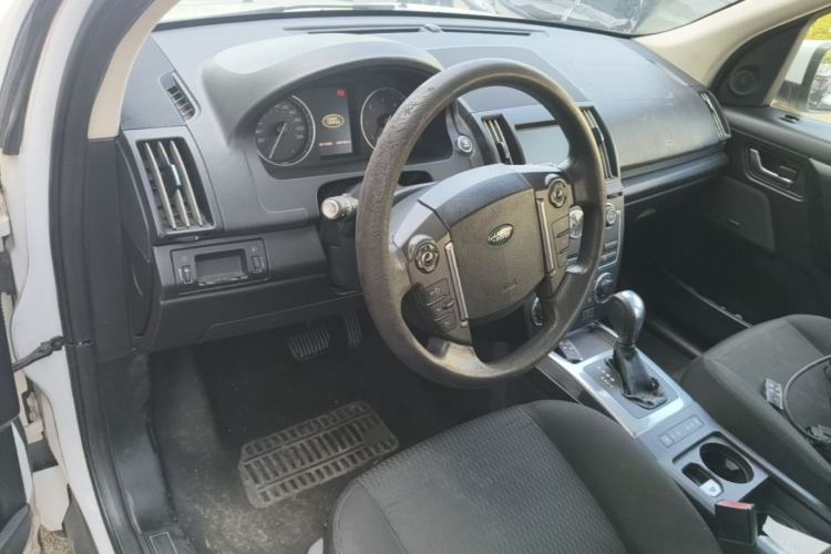 Used Land Rover Freelander 2 2013 2.2T SD4 S Diesel Version Center Console