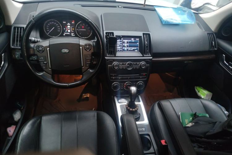Used Land Rover Freelander 2 2013 2.0T Si4 SE Gasoline Edition Center Console