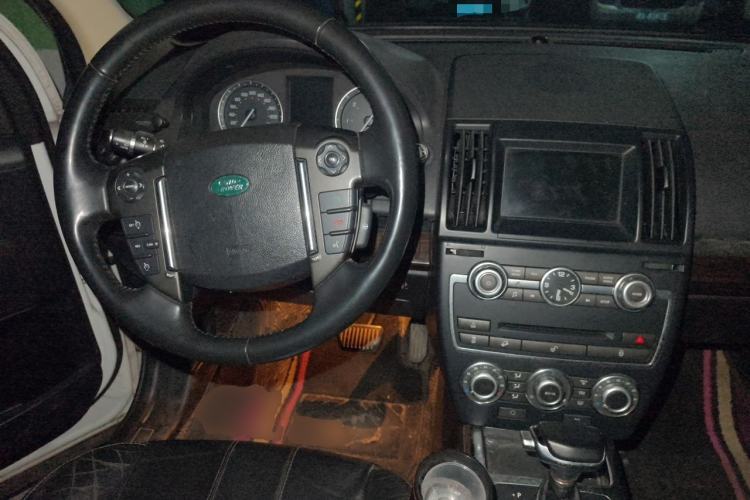 Used Land Rover Freelander 2 2013 2.2T SD4 SE Diesel Edition Center Console