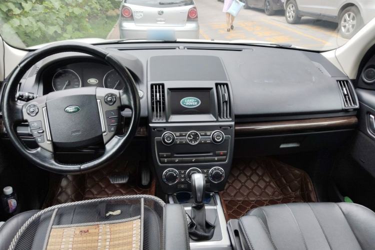 Used Land Rover Freelander 2 2013 2.0T Si4 SE Gasoline Edition Center Console
