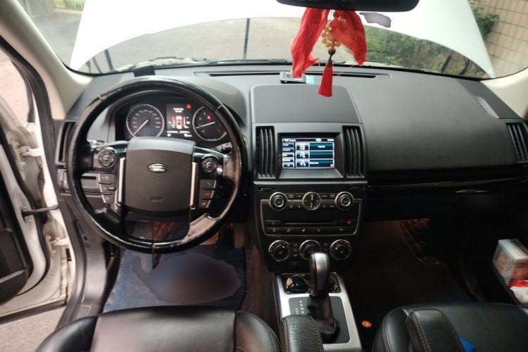 Used Land Rover Freelander 2 2013 2.0T Si4 HSE Gasoline Version Center Console