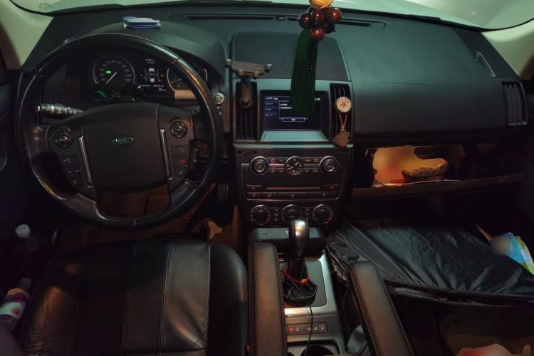 Used Land Rover Freelander 2 2013 2.0T Si4 SE Gasoline Edition Center Console
