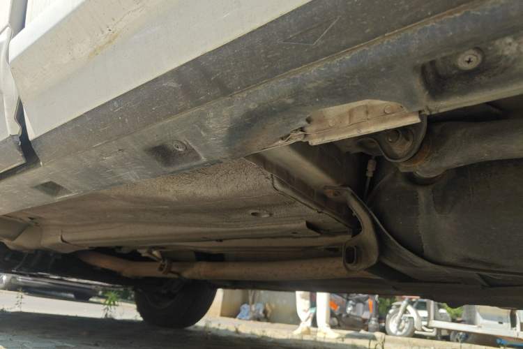 Used Land Rover Freelander 2 2013 2.2T SD4 S Diesel Version Chassis Rear Left