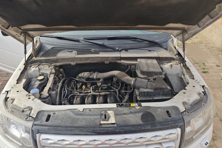 Used Land Rover Freelander 2 2013 2.0T Si4 HSE Gasoline Version Engine Bay