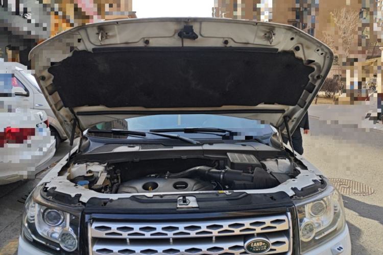 Used Land Rover Freelander 2 2013 2.0T Si4 SE Gasoline Edition Engine Bay