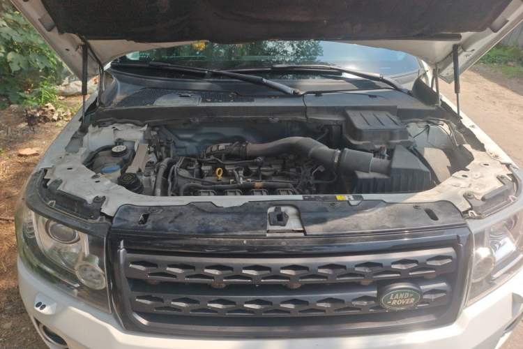 Used Land Rover Freelander 2 2013 2.0T Si4 SE Gasoline Edition Engine Bay
