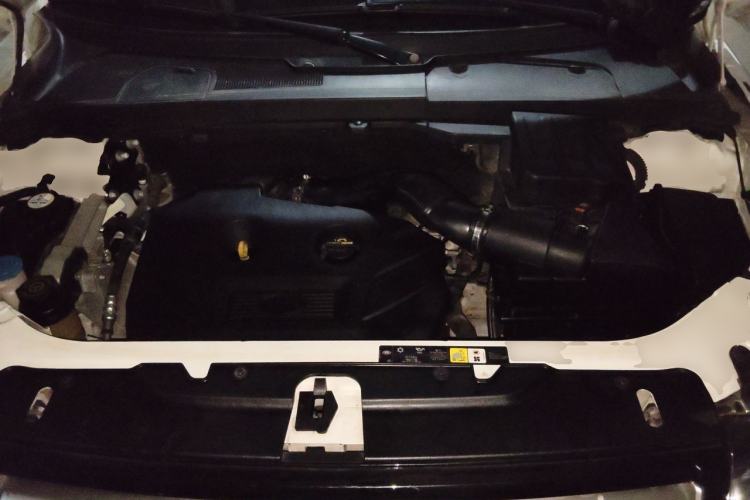Used Land Rover Freelander 2 2013 2.0T Si4 SE Gasoline Edition Engine Bay