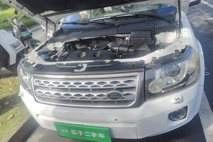 Used Land Rover Freelander 2 2013 2.0T Si4 SE Gasoline Edition Engine Bay