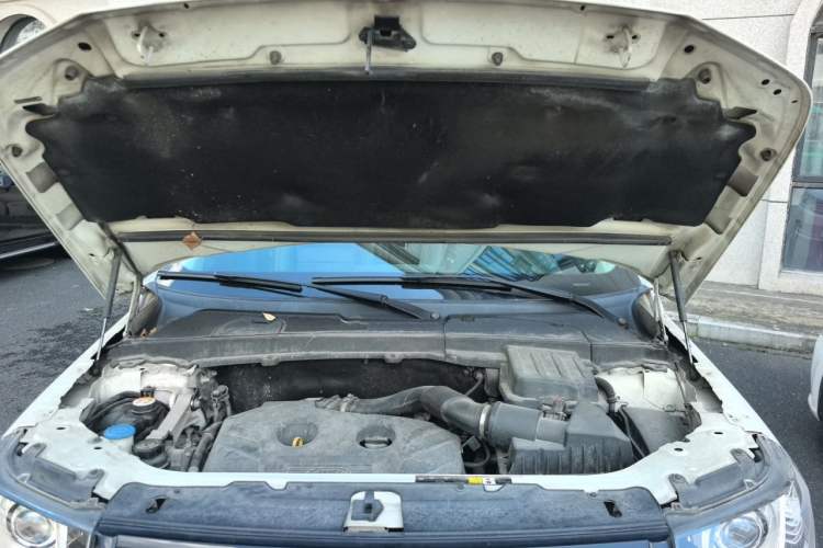 Used Land Rover Freelander 2 2013 2.0T Si4 HSE Gasoline Version Engine Bay