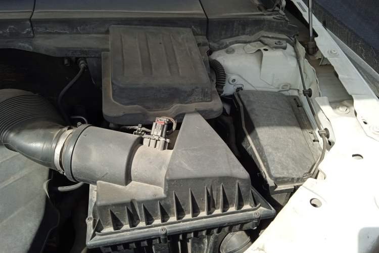Used Land Rover Freelander 2 2013 2.0T Si4 SE Gasoline Edition Engine Bay Left