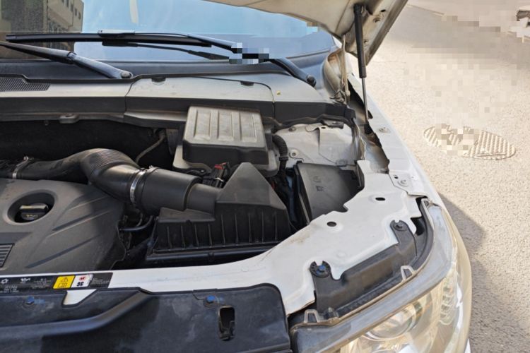 Used Land Rover Freelander 2 2013 2.0T Si4 SE Gasoline Edition Engine Bay Left