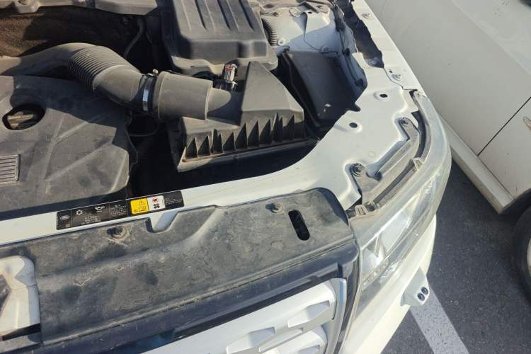 Used Land Rover Freelander 2 2013 2.0T Si4 SE Gasoline Edition Engine Bay Left