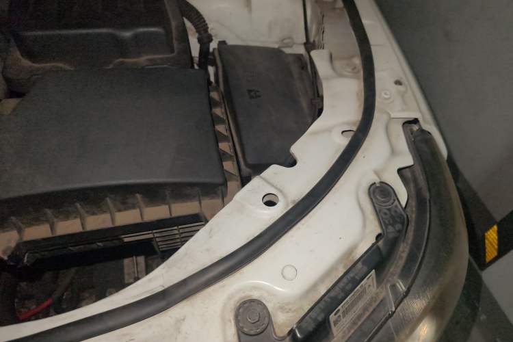 Used Land Rover Freelander 2 2013 2.2T SD4 SE Diesel Edition Engine Bay Left