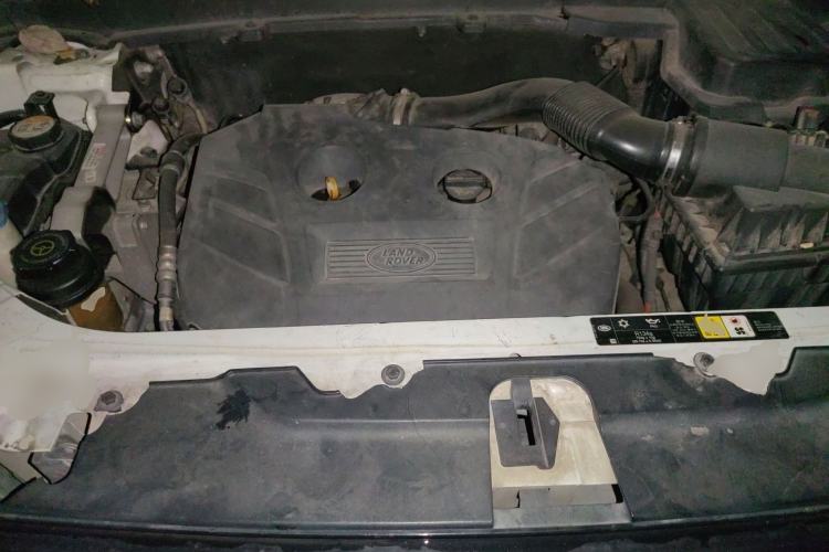 Used Land Rover Freelander 2 2013 2.0T Si4 SE Gasoline Edition Engine Bay