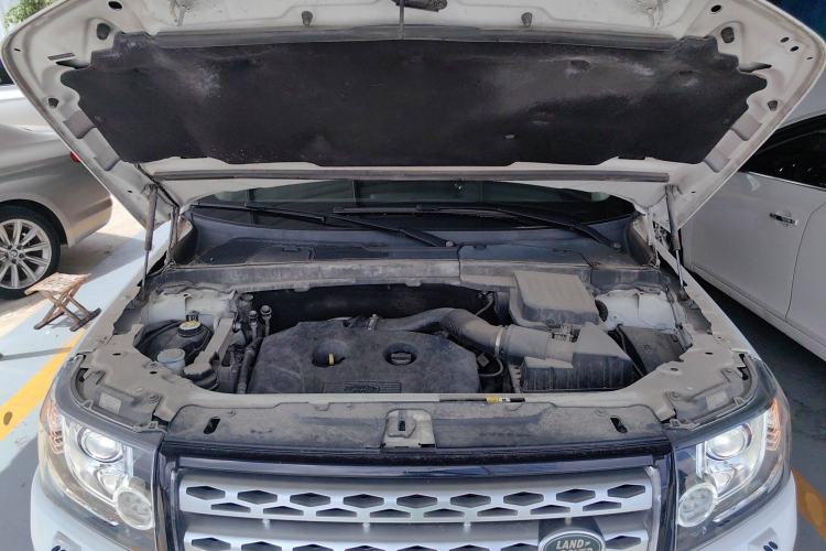 Used Land Rover Freelander 2 2013 2.0T Si4 SE Gasoline Edition Engine Bay