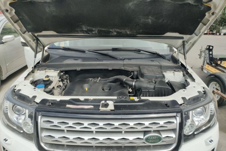 Used Land Rover Freelander 2 2013 2.0T Si4 Dynamic Limited Edition Engine Bay