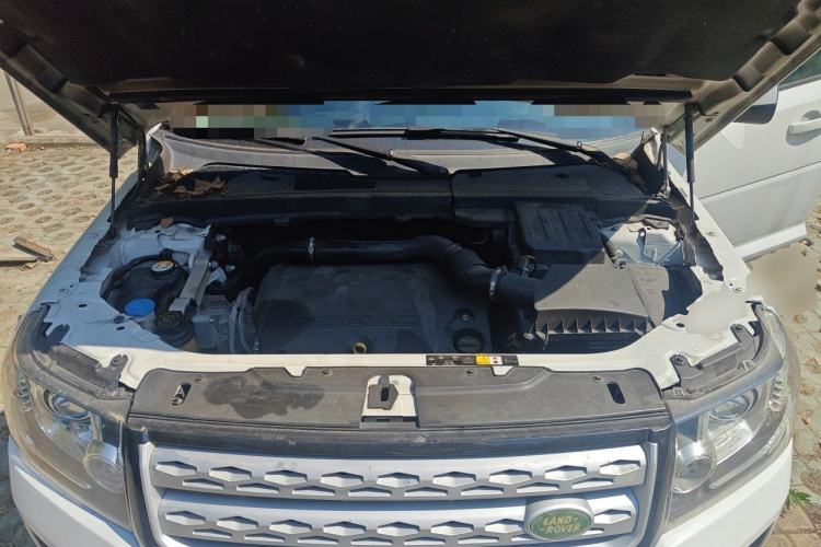 Used Land Rover Freelander 2 2013 2.2T SD4 S Diesel Version Engine Bay