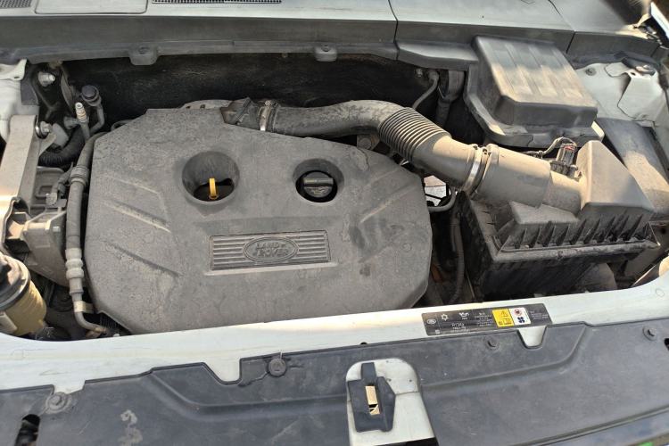 Used Land Rover Freelander 2 2013 2.0T Si4 SE Gasoline Edition Engine Bay