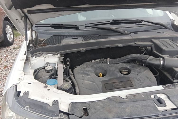 Used Land Rover Freelander 2 2013 2.0T Si4 SE Gasoline Edition Engine Bay Right