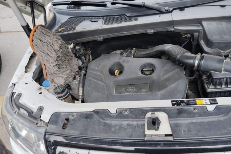 Used Land Rover Freelander 2 2013 2.0T Si4 SE Gasoline Edition Engine Bay Right